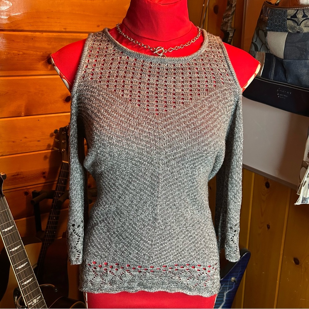 LC Lauren Conrad Sweater Womens Large Gray Crochet Cold-Shoulder With Lace Hem